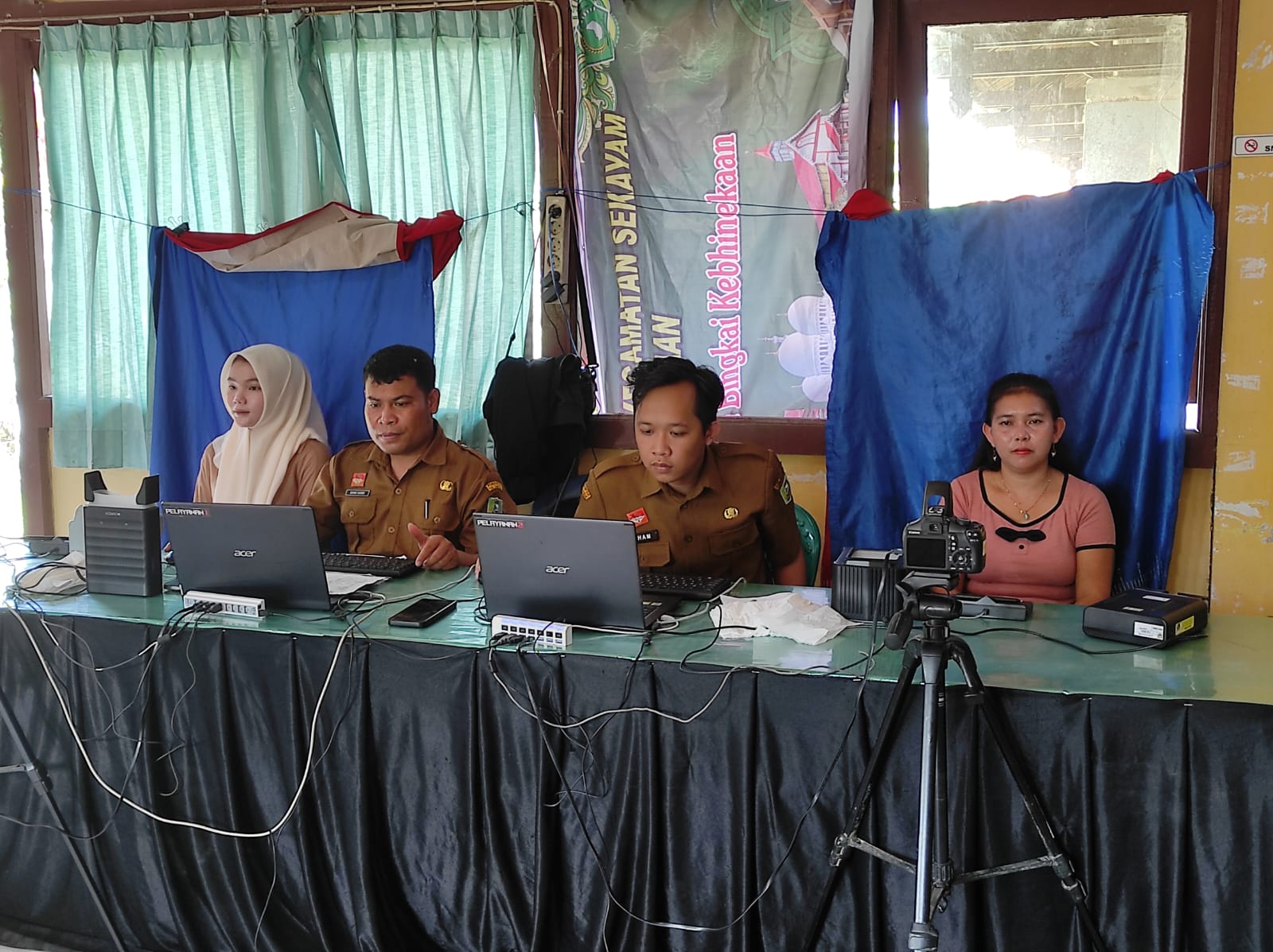 Disdukcapil membuka Pelayanan Langsung pada acara MTQ (Musabaqah Tilawatil Quran) Kabupaten Tahun 2025 di Kecamatan Sekayam